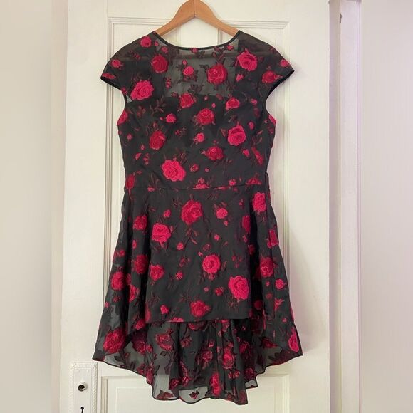 LELA ROSE Cap Sleeve Rose Peplum Top​ - Picture 3 of 16